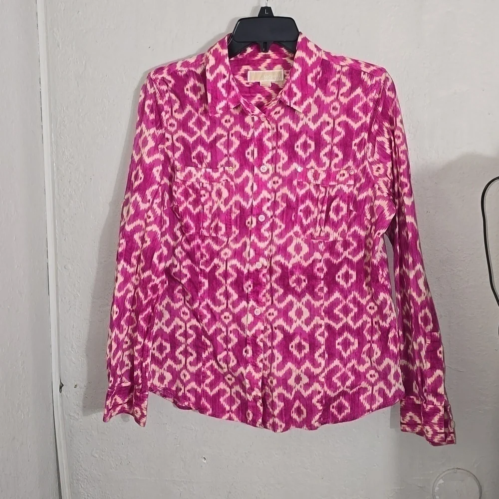 Michael Kors Women's Pink Print Button-Down Blouse. - Picture 1 of 6